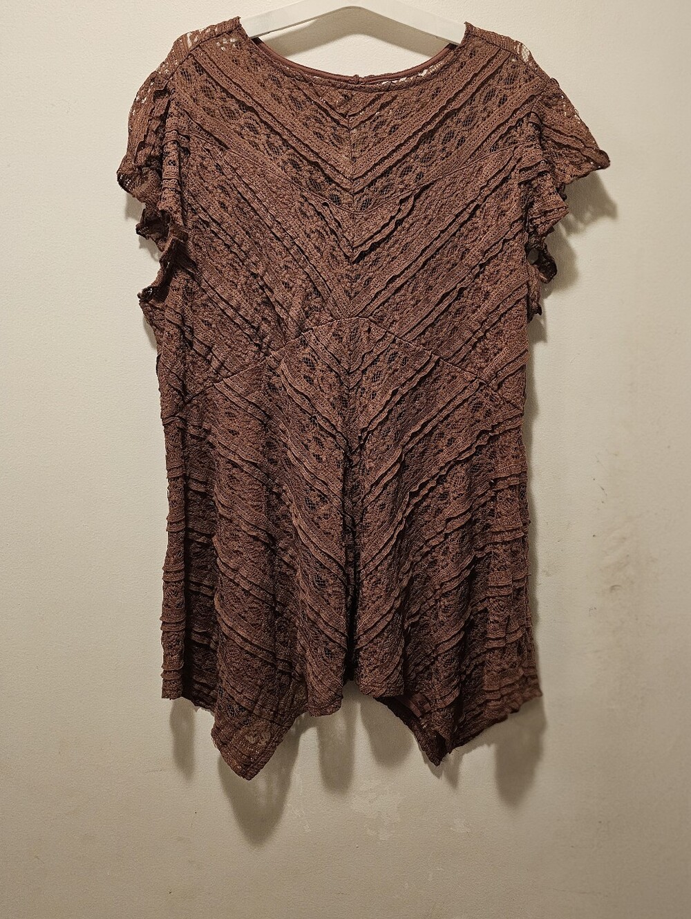 Torrid Size 2 Mauve Lace Ruffle Sleeve Tunic Top Lined Boho Romantic